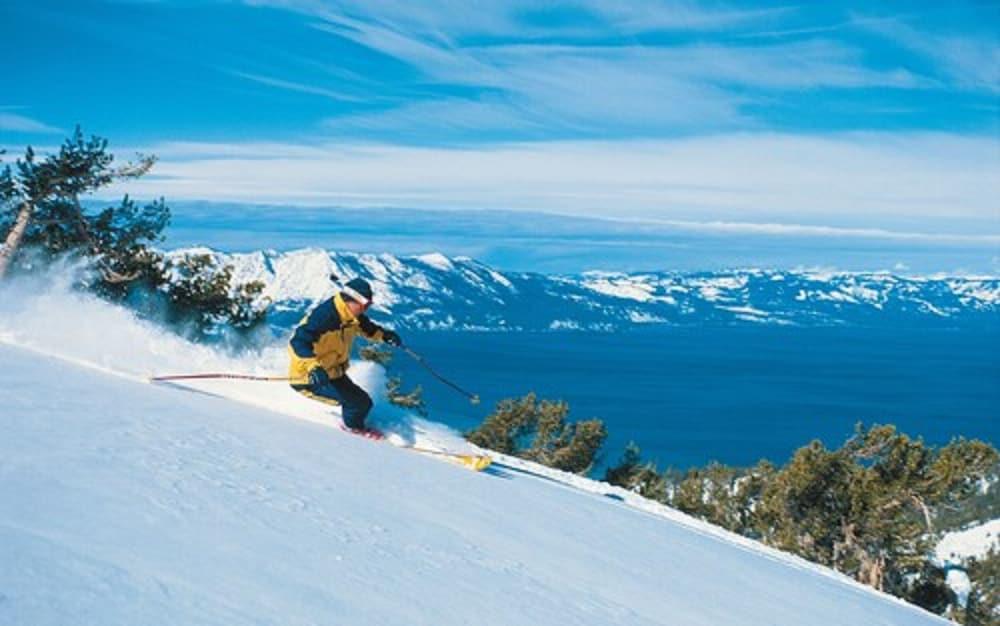 Harrah'S Lake Tahoe Hotel & Casino Стейтлайн Экстерьер фото